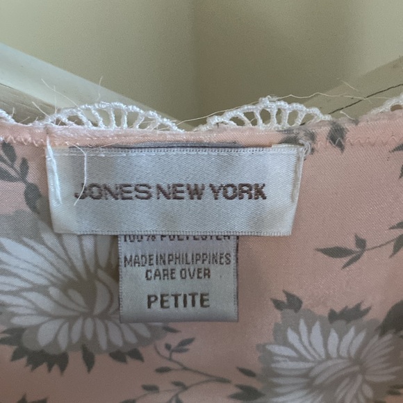 Silky Robe - Picture 2 of 7